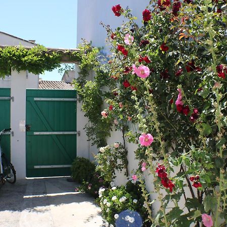 Beau T3 *** Pour 2 A 4 Pers Avec Patio Privatif Apartment La Couarde-sur-Mer Luaran gambar