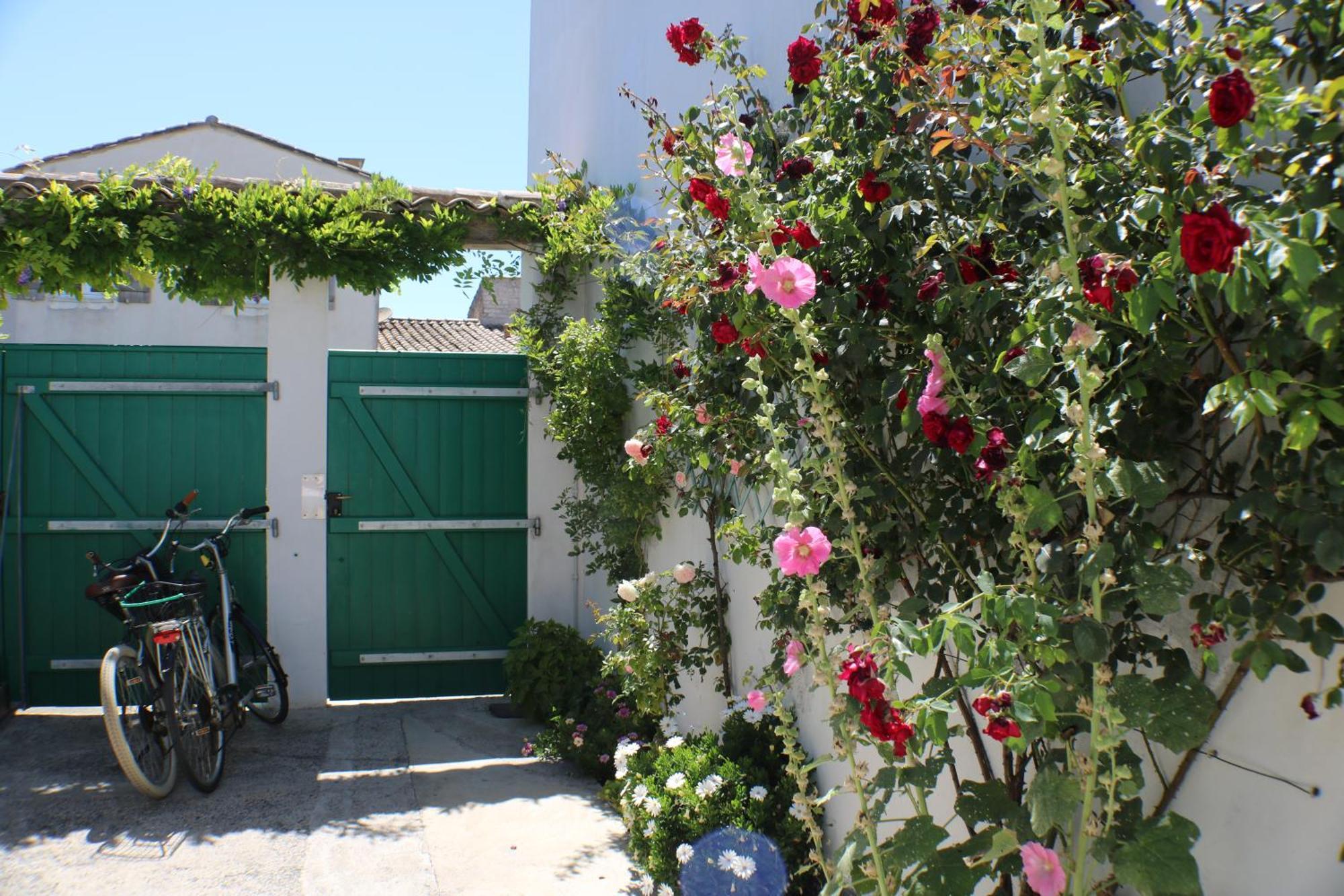 Beau T3 *** Pour 2 A 4 Pers Avec Patio Privatif Apartment La Couarde-sur-Mer Luaran gambar